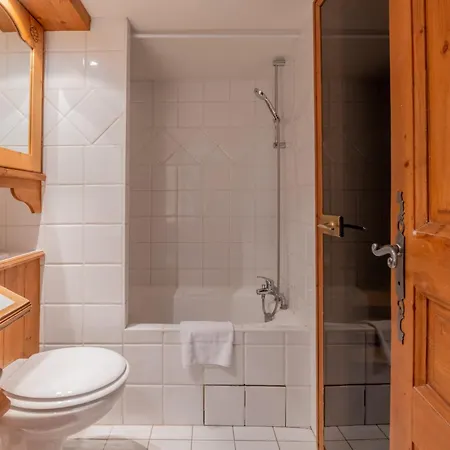 Le Cristal Gm20 Mountain View, Pool, Private Sauna & Parking - Happy * Chamonix