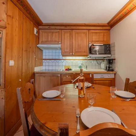 Le Cristal Gm20 Mountain View, Pool, Private Sauna & Parking - Happy Chamonix