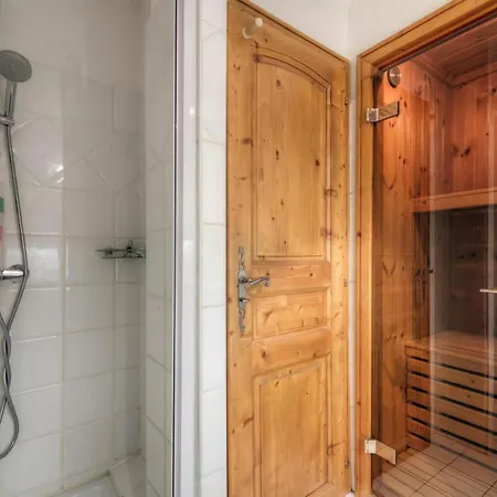 Le Cristal Gm20 Mountain View, Pool, Private Sauna & Parking - Happy شقة *