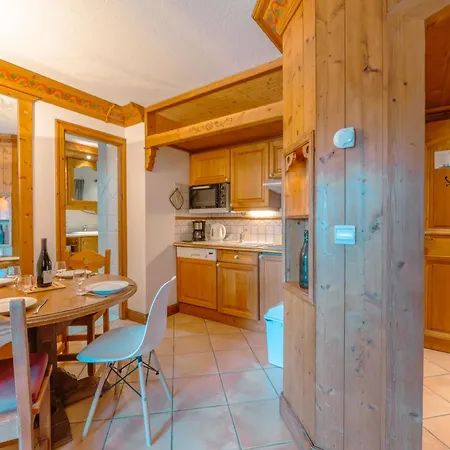 Le Cristal Gm20 Mountain View, Pool, Private Sauna & Parking - Happy شقة