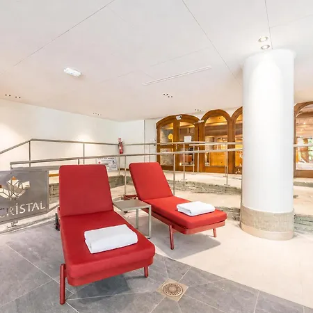 Le Cristal Gm20 Mountain View, Pool, Private Sauna & Parking - Happy 公寓