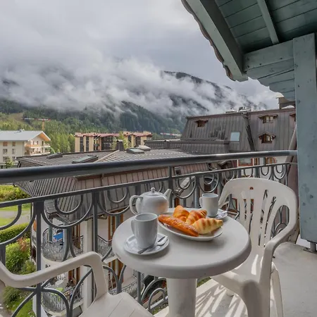 Apartment Le Cristal - Grands Montets 20 - Happy Chamonix